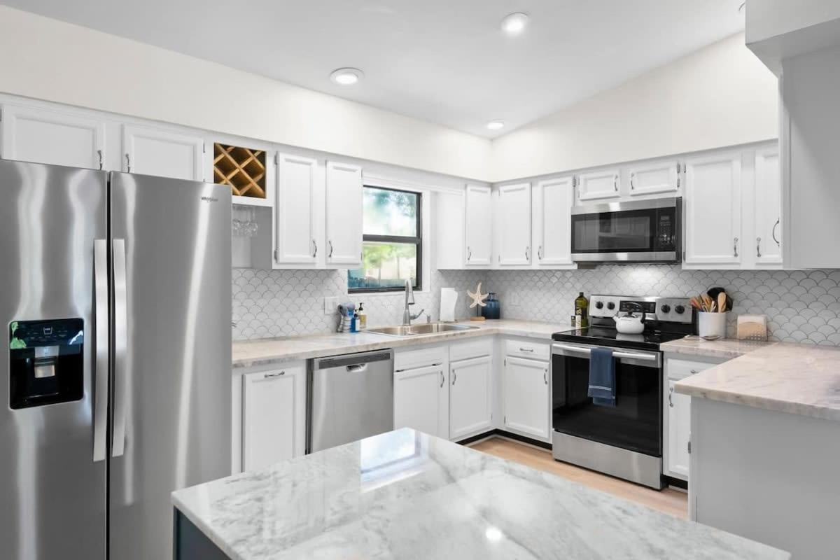 The St Augusdream Renovated Beach House Sleeps 8 Walk To Beach St. Augustine Luaran gambar
