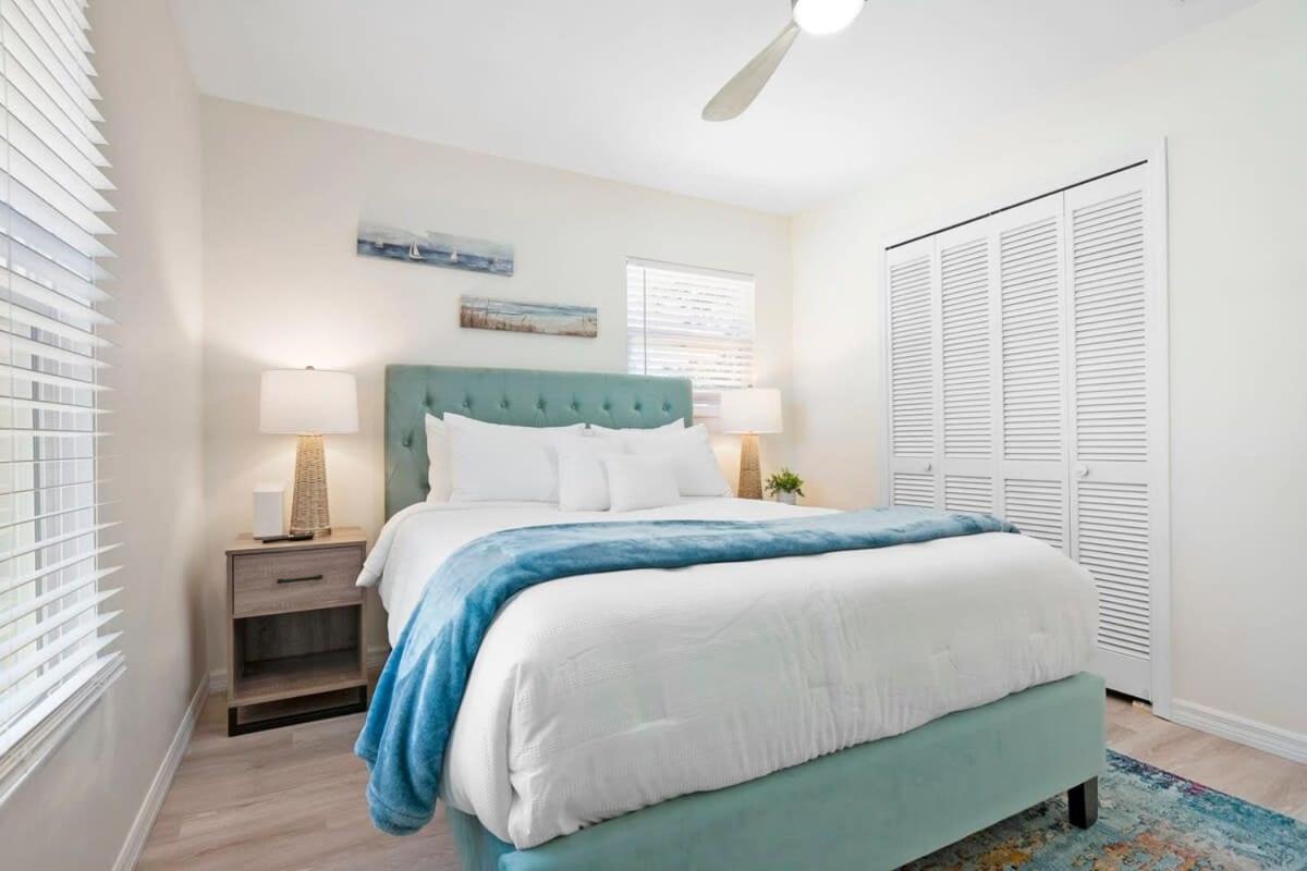The St Augusdream Renovated Beach House Sleeps 8 Walk To Beach St. Augustine Luaran gambar