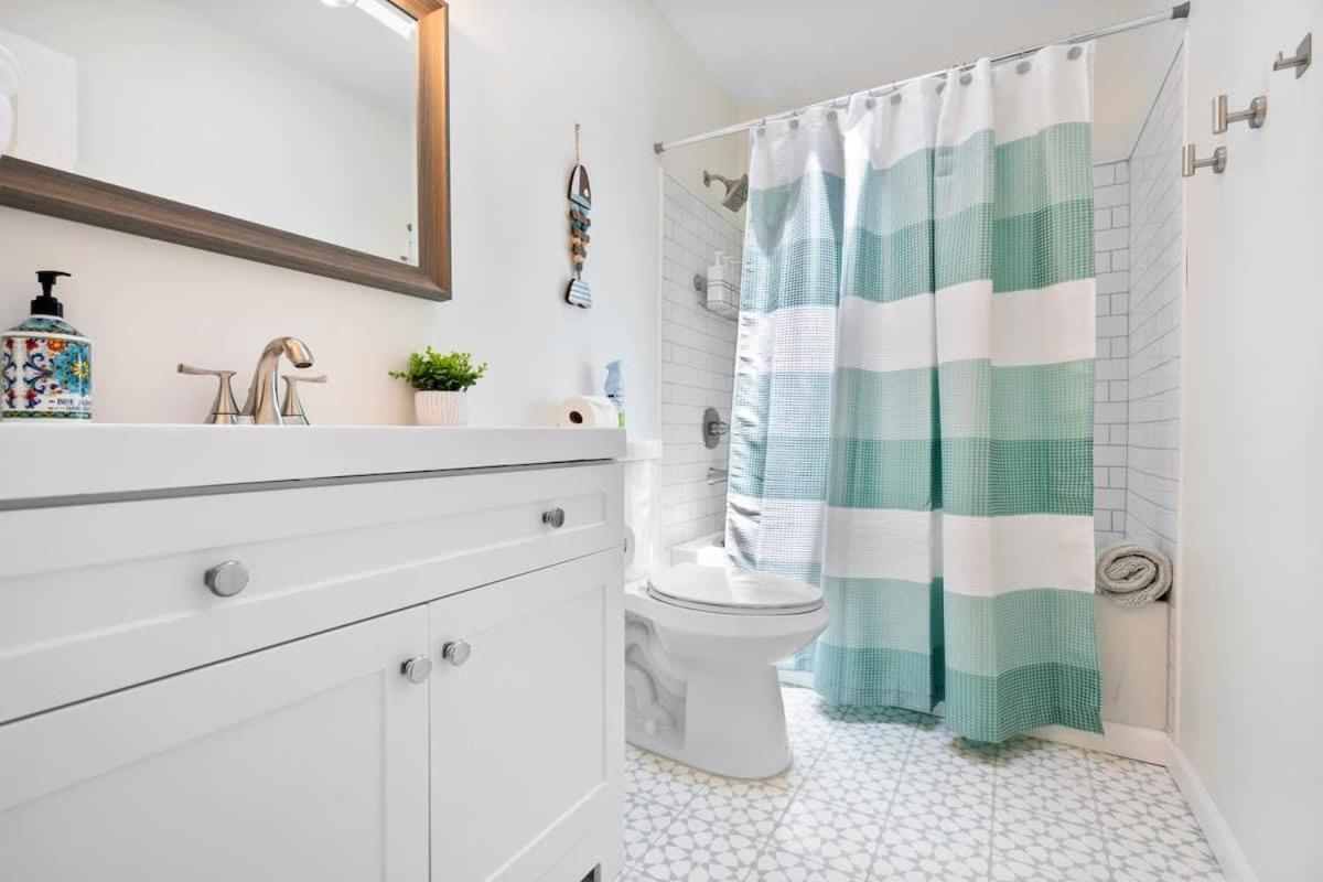 The St Augusdream Renovated Beach House Sleeps 8 Walk To Beach St. Augustine Luaran gambar