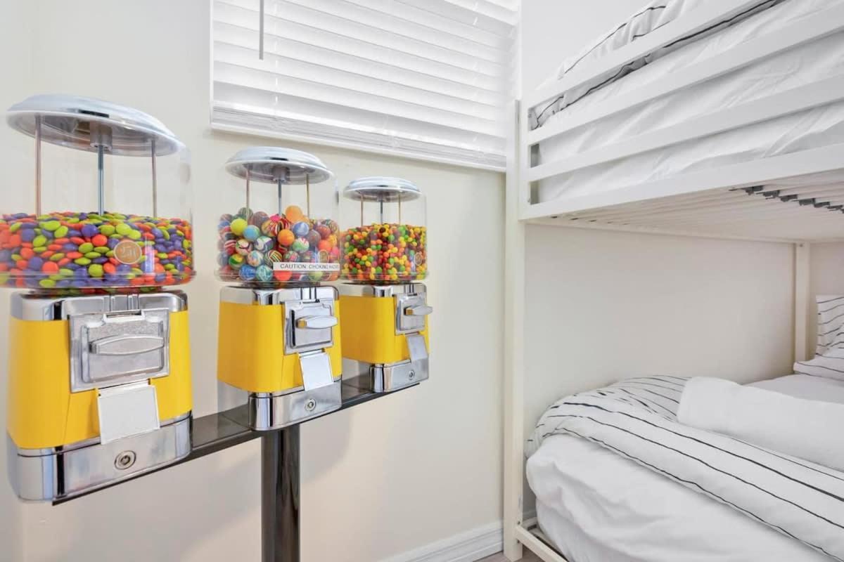 The St Augusdream Renovated Beach House Sleeps 8 Walk To Beach St. Augustine Luaran gambar