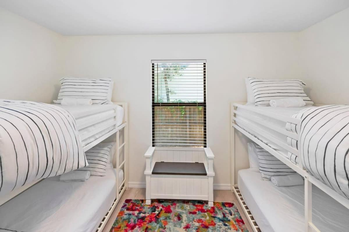 The St Augusdream Renovated Beach House Sleeps 8 Walk To Beach St. Augustine Luaran gambar